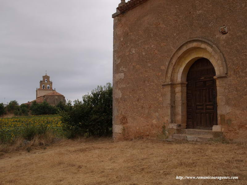 PORTADA EN MURO SUR
